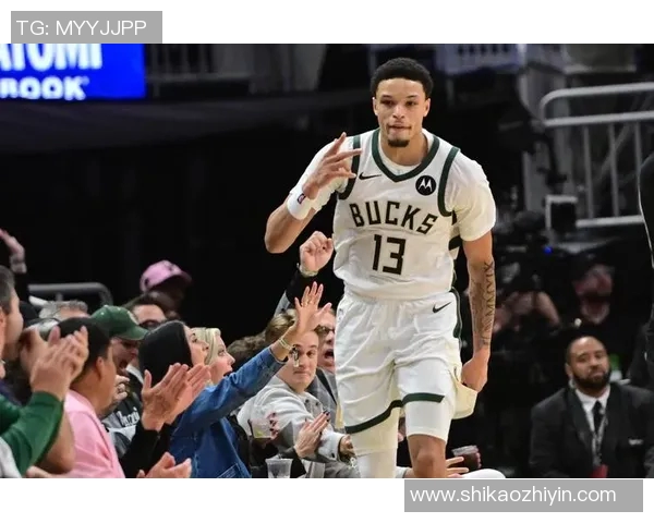 雄鹿半场三分命中率高达50%，连续26场三分命中数上双